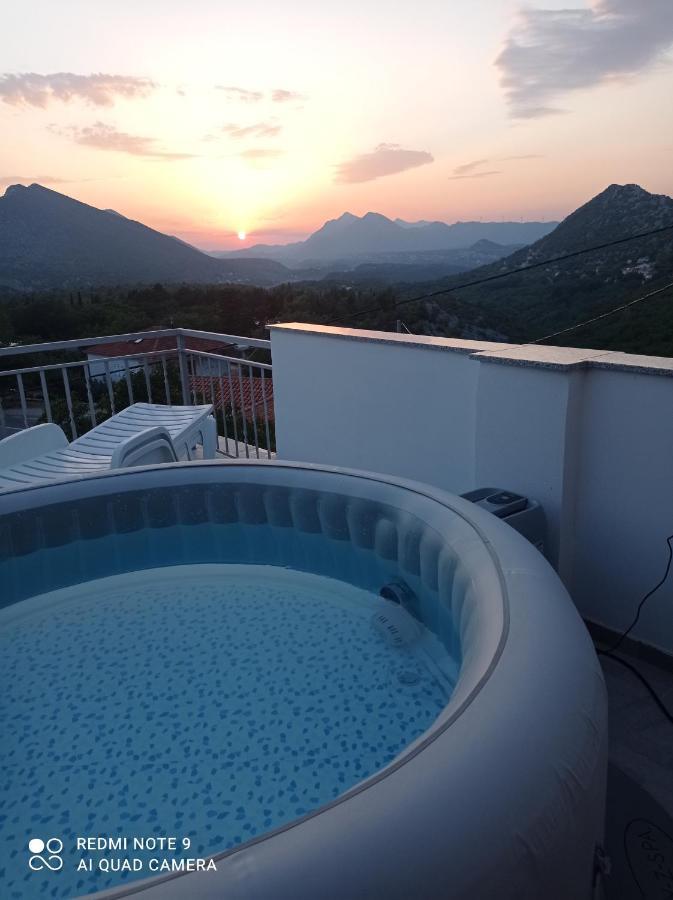 Holiday Home Horizonte With Jacuzzi Gornja Brela Dış mekan fotoğraf