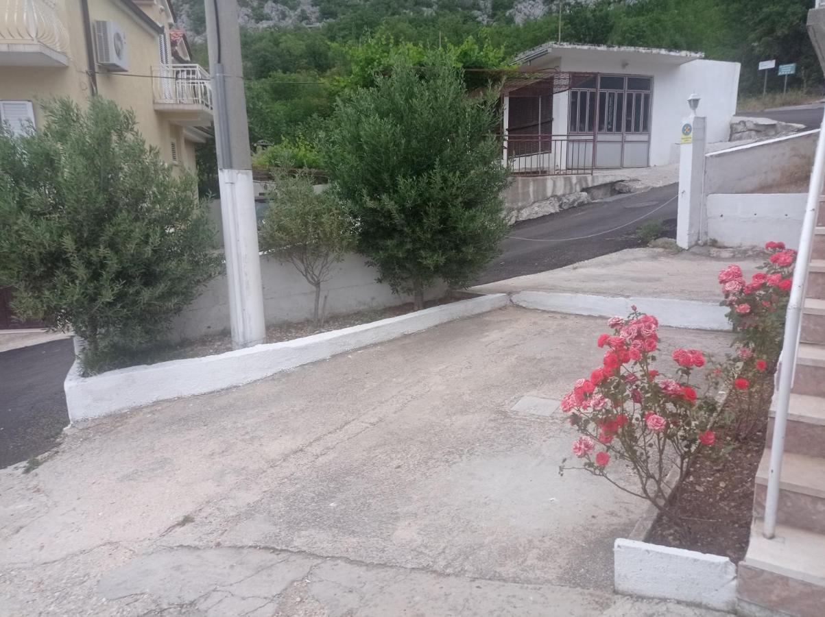 Holiday Home Horizonte With Jacuzzi Gornja Brela Dış mekan fotoğraf