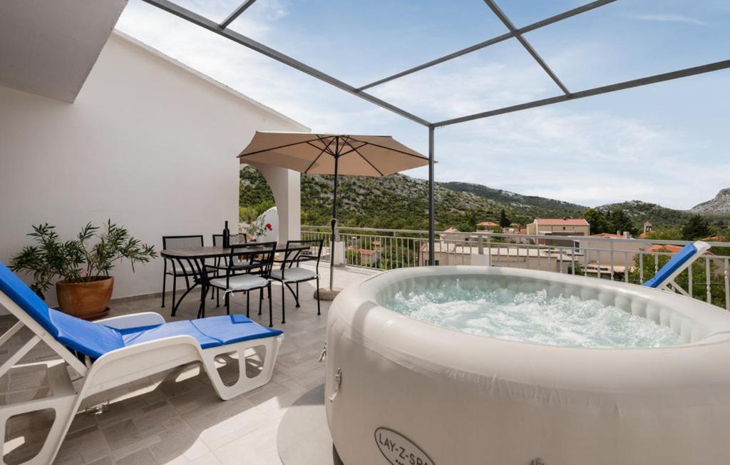 Holiday Home Horizonte With Jacuzzi Gornja Brela Dış mekan fotoğraf